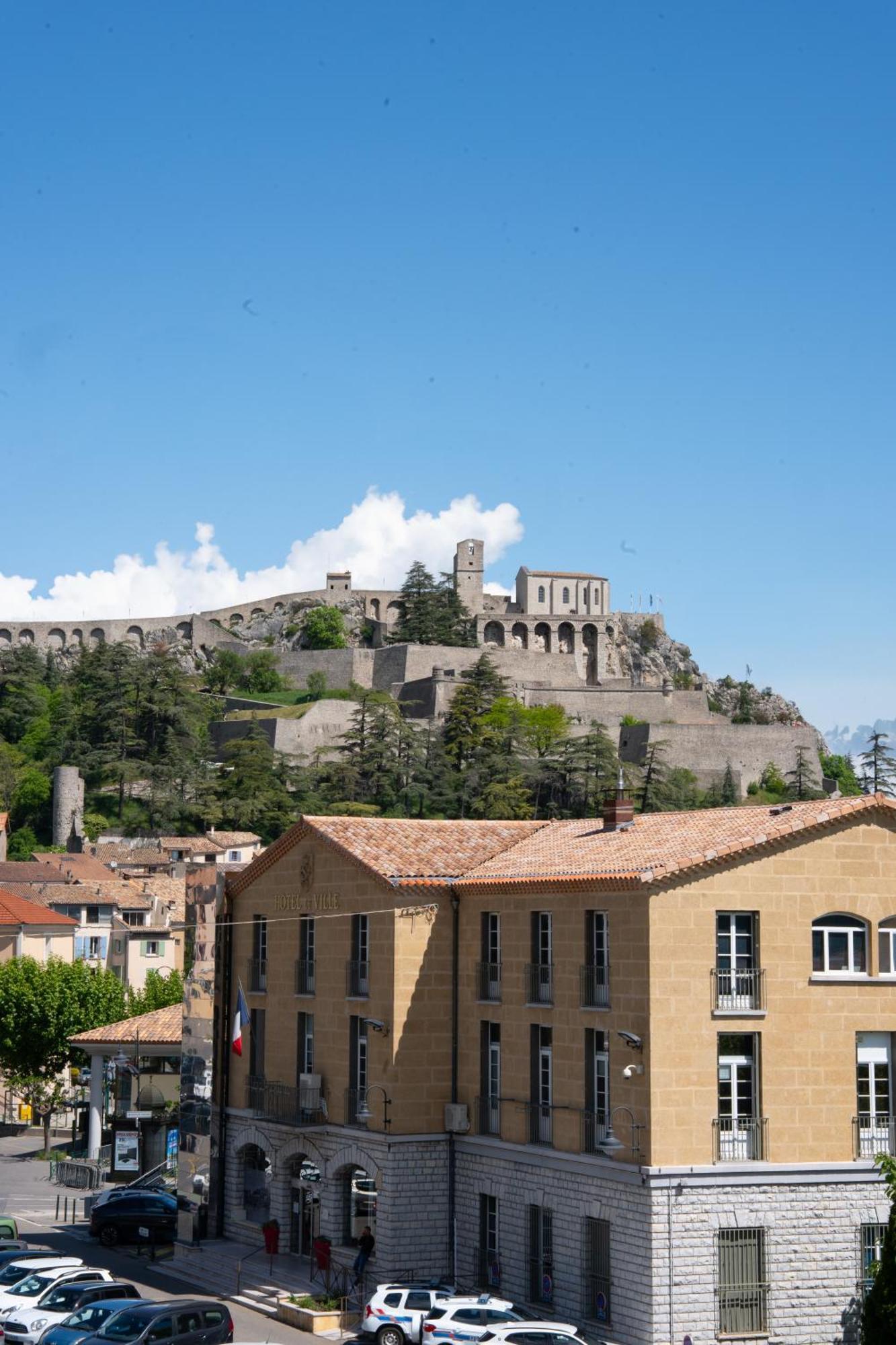 Appartement Centre De Sisteron Extérieur photo